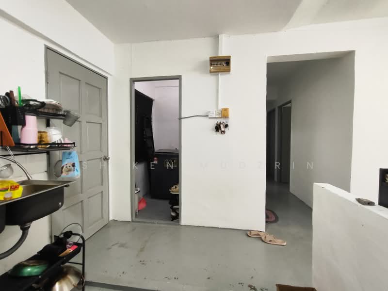 Rumah Flat untuk Dijual di Segar Ria - Ashiken Mudzrin - PropertyGuru.com.my