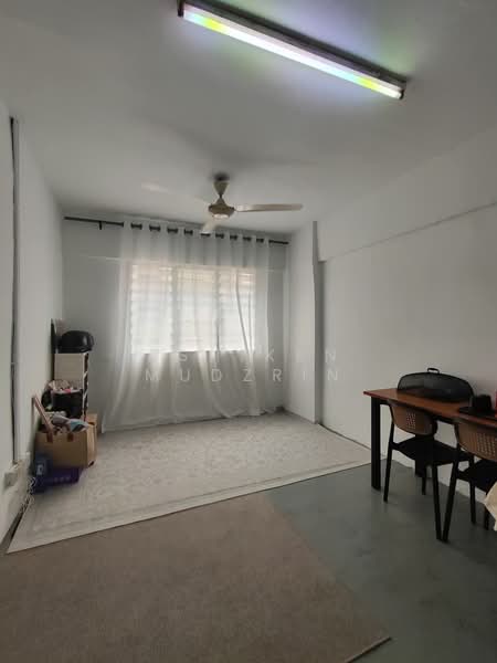 Rumah Flat untuk Dijual di Segar Ria - Ashiken Mudzrin - PropertyGuru.com.my