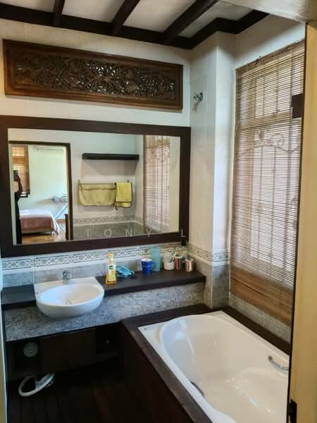 Semi-Detached House for Rent in Taman Impian Emas (Skudai) - Tony Lim - Bathroom - PropertyGuru.com.my