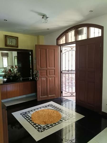 Semi-Detached House for Rent in Taman Impian Emas (Skudai) - Tony Lim - Entrance - PropertyGuru.com.my