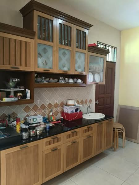 Semi-Detached House for Rent in Taman Impian Emas (Skudai) - Tony Lim - Kitchen - PropertyGuru.com.my