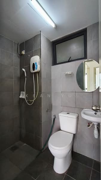 Kondominium untuk Disewa di Sky Awani Residensi 2 - Kean Yu - Bathroom - PropertyGuru.com.my