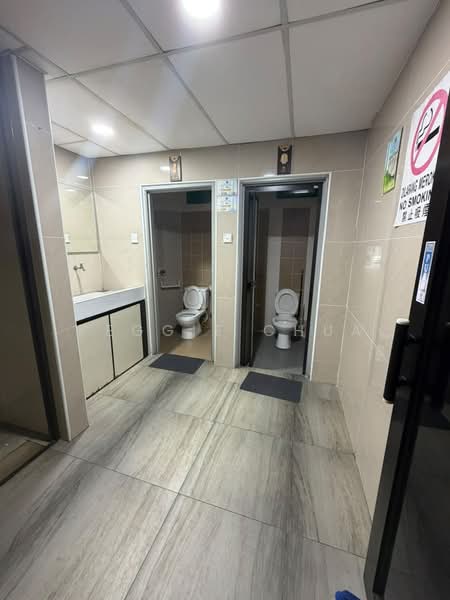 Shop for Rent in Taman Desa Cemerlang (Ulu Tiram) - Peggie Chua - Bathroom - PropertyGuru.com.my