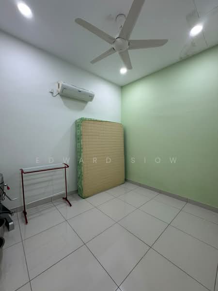 Terraced House for Rent in Johor Bahru (Johor) - Edward Siow - Bedroom - PropertyGuru.com.my