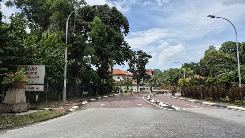 Bungalow Land for Sale in Bukit Jelutong (Shah Alam) - Irwan Yusoff - PropertyGuru.com.my