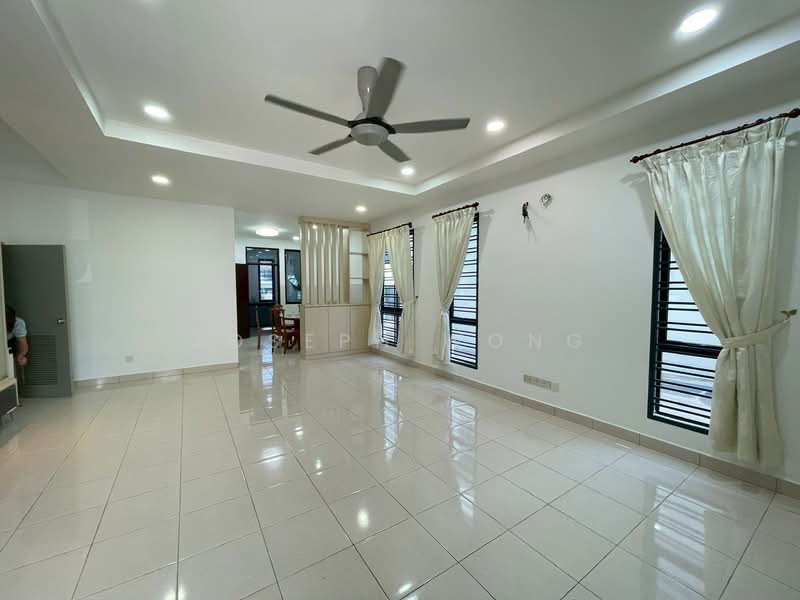 2-storey Terraced House for Sale in Taman Austin Duta (Tebrau) - Joseph Wong - Living Room - PropertyGuru.com.my