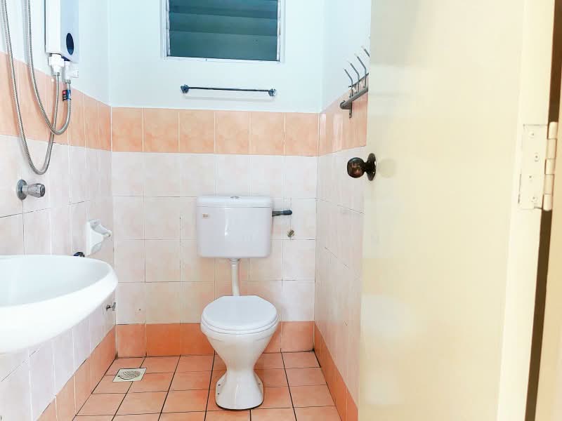 Pangsapuri untuk Dijual di Seri Pinang - Jason Tan - Bathroom - PropertyGuru.com.my