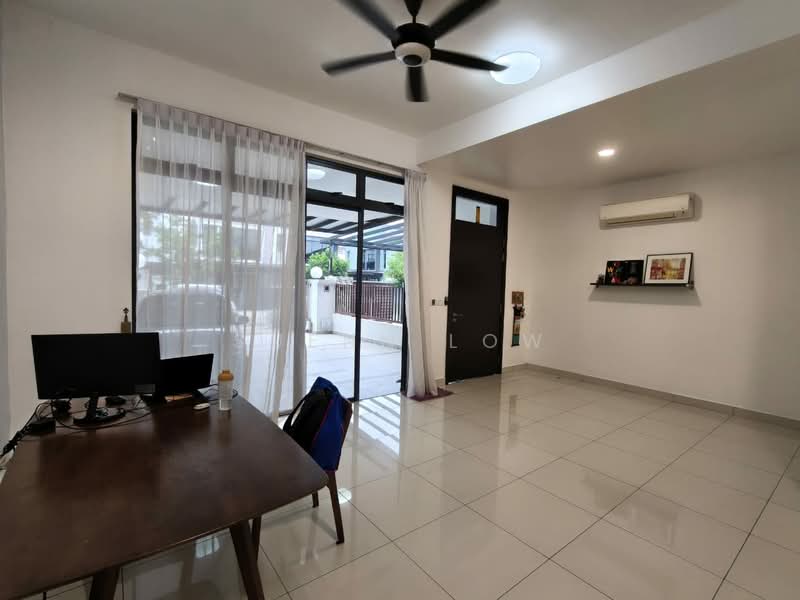 2-storey Terraced House for Sale in Horizon Hills (Iskandar Puteri (Nusajaya)) - Suenn Low - Living Room - PropertyGuru.com.my