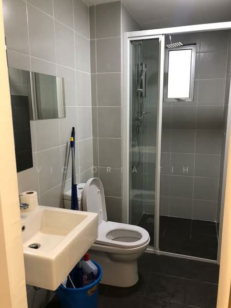 Servis Apartment untuk Disewa di Cerrado Residence @ Southville City - Victoria Tih - Bathroom - PropertyGuru.com.my