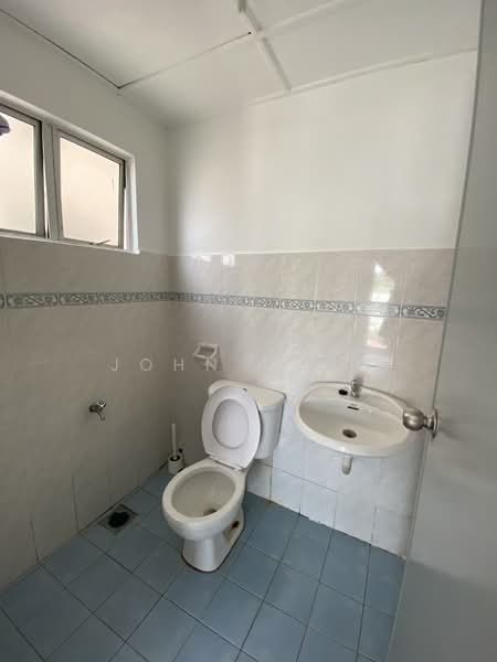 Pangsapuri untuk Dijual di Sutramas - John Khaw - Bathroom - PropertyGuru.com.my