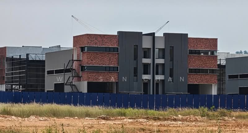Factory for Rent in Bandar Puncak Alam (Puncak Alam) - Wei San Chan - Exterior - PropertyGuru.com.my