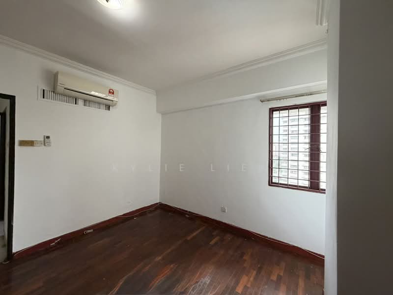 Kondominium untuk Dijual di Menara Polo - Kylie Liew - Bedroom - PropertyGuru.com.my