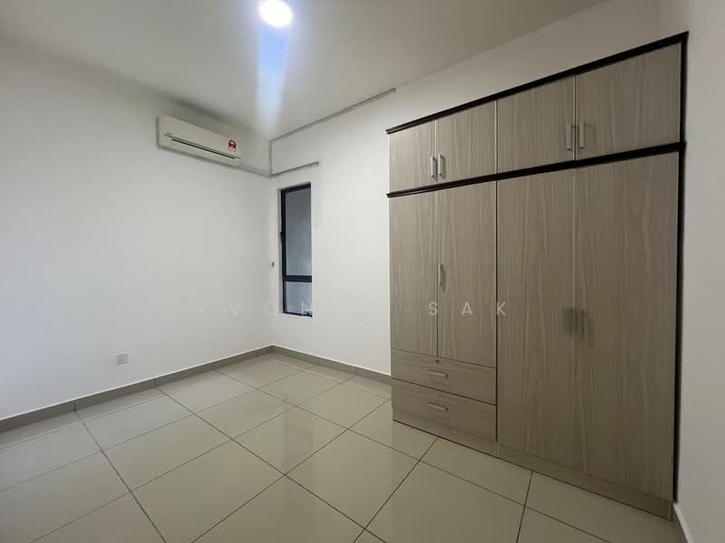 Condominium for Sale at Lido Four Seasons Residence - Yvonne Sak - Bedroom - PropertyGuru.com.my