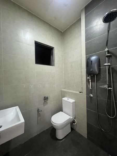 Condominium for Sale at Lido Four Seasons Residence - Yvonne Sak - Bathroom - PropertyGuru.com.my