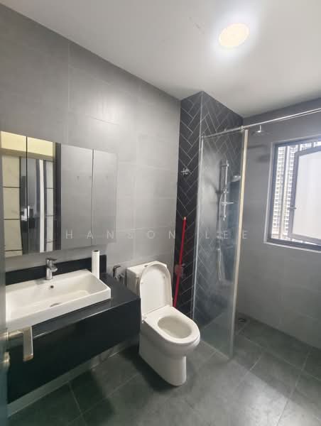 Servis Apartment untuk Disewa di Sunway Velocity TWO - Hanson Lee - Bathroom - PropertyGuru.com.my