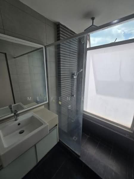 Service Residence for Sale at Zen Suites @ Zetapark - Meifen Low - Bathroom - PropertyGuru.com.my