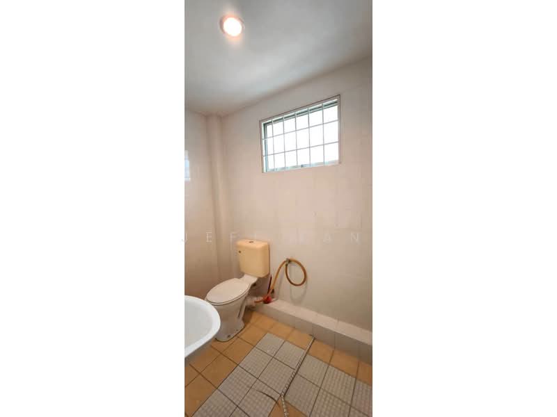 Rumah Teres 2 Tingkat untuk Dijual di Seri Palma (Simpang Pulai) - Jeff Tan - Bathroom - PropertyGuru.com.my