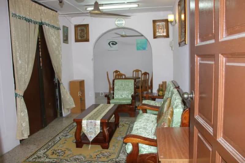 Rumah Teres 1 Tingkat untuk Disewa di Bayan Baru (Penang) - Freddy Tan - Living Room - PropertyGuru.com.my