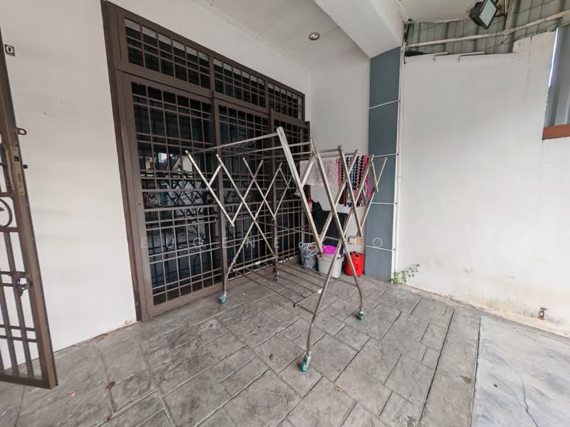 Rumah Teres 2 Tingkat untuk Disewa di Taman Desa Tebrau (Tebrau) - Eugene Khoo - PropertyGuru.com.my