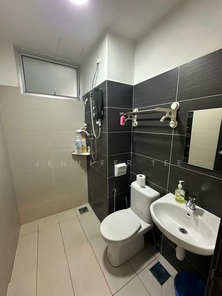 Apartment for Rent at Midori Green (Pangsapuri Hijauan) - Jennifer Tee - Bathroom - PropertyGuru.com.my