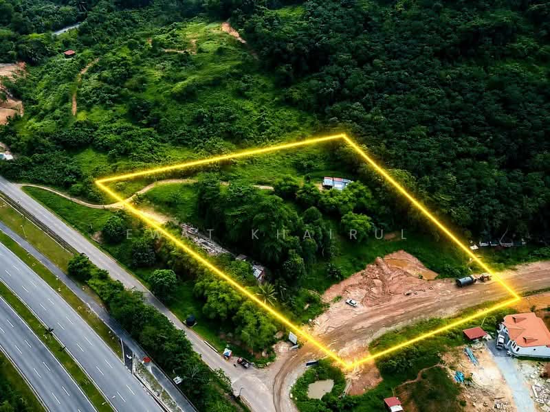 Residential Land for Sale in Desa Pinggiran Putra (Dengkil) - Ewat Khairul - Exterior - PropertyGuru.com.my