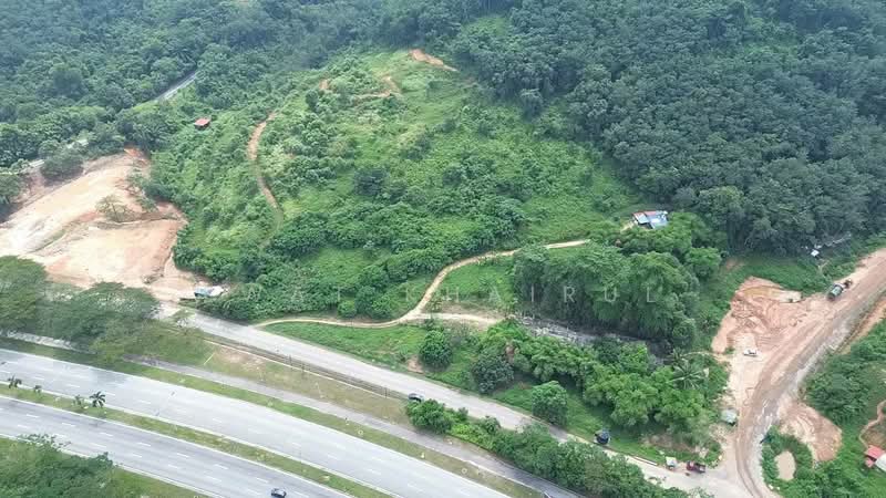 Residential Land for Sale in Desa Pinggiran Putra (Dengkil) - Ewat Khairul - Exterior - PropertyGuru.com.my