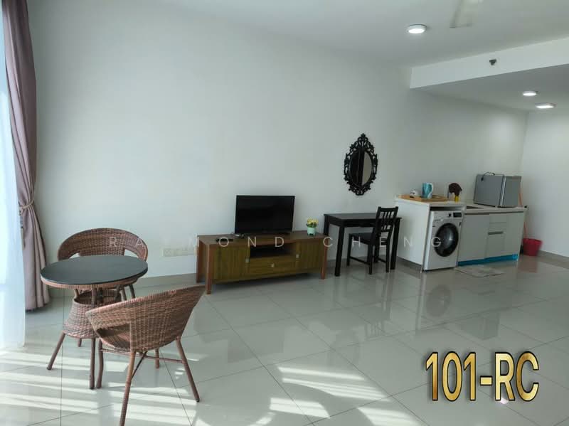 Servis Apartment untuk Disewa di Trefoil @ Setia City - Raymond Cheng - Living Room - PropertyGuru.com.my
