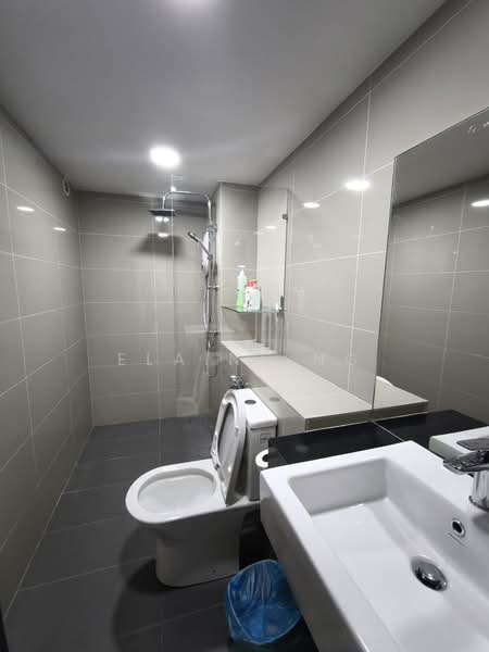 Service Residence for Sale at Sunway Grid Residence - Elaine Ng - Bathroom - PropertyGuru.com.my