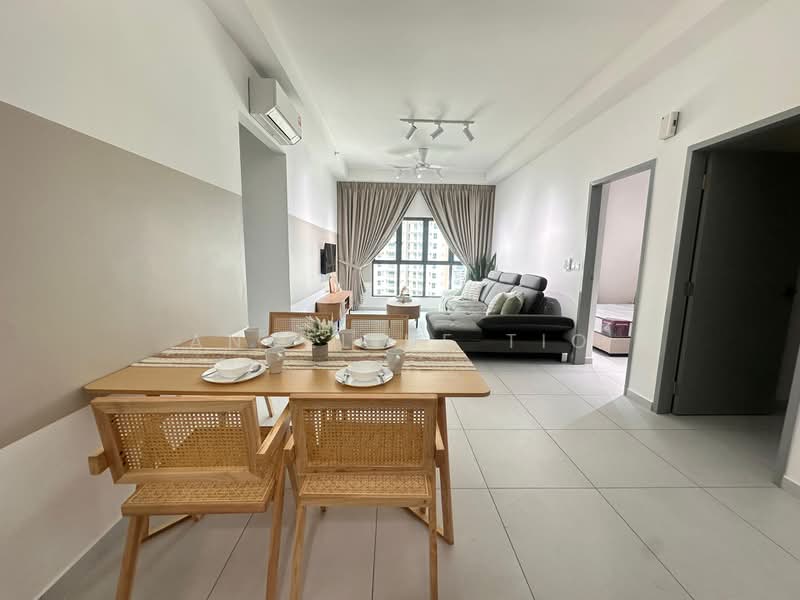 Servis Apartment untuk Dijual di Sinaran @ Utropolis - Angeline Tio - Living Room - PropertyGuru.com.my