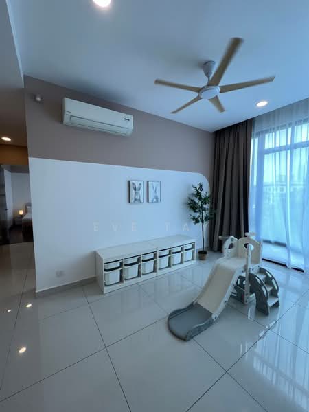 Kondominium untuk Disewa di Picasso Residence - Eve Tay - Living Room - PropertyGuru.com.my