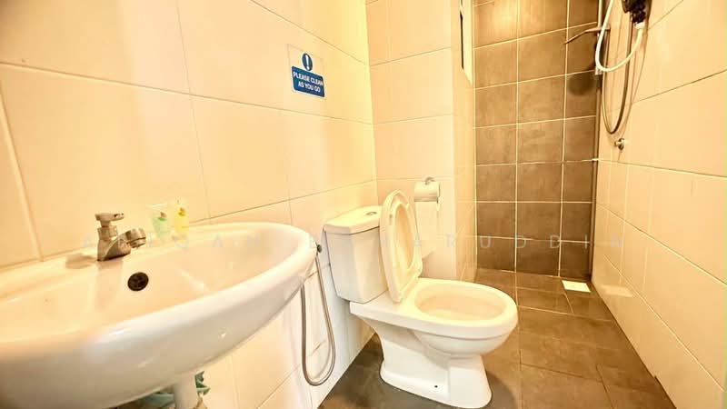 Service Residence for Rent at The Zizz @ Damansara North - Afiqah Baharuddin - Bathroom - PropertyGuru.com.my