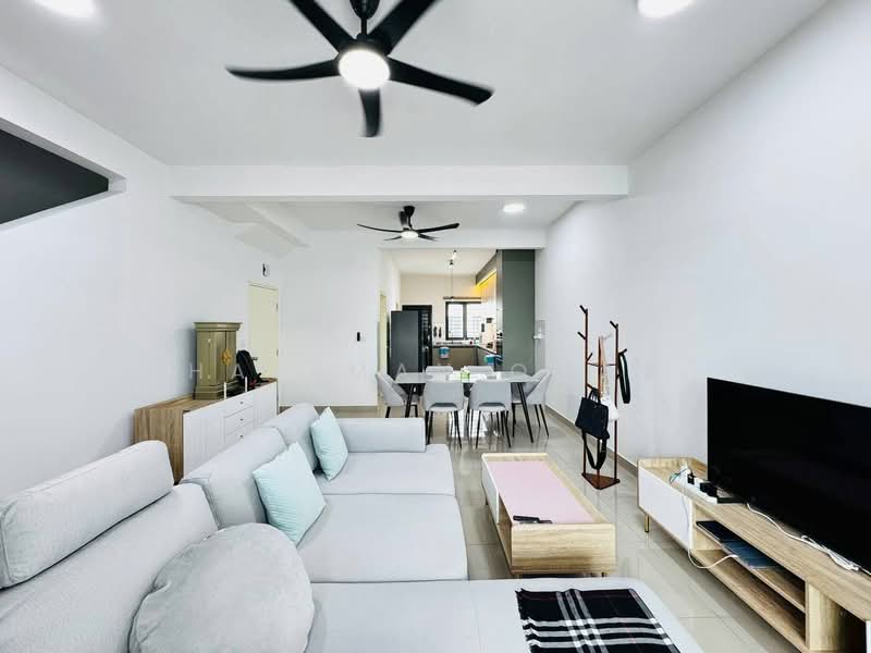 2-storey Terraced House for Sale in Kajang 2 (Kajang) - Hazeman Omar - Living Room - PropertyGuru.com.my