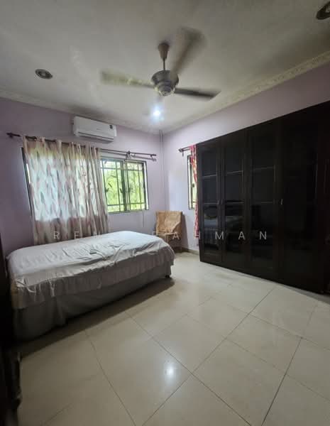 Rumah Teres 2 Tingkat untuk Dijual di Seksyen 8 (Shah Alam) - Rena Rahman - Bedroom - PropertyGuru.com.my
