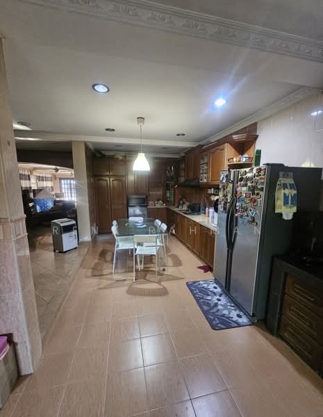 Rumah Teres 2 Tingkat untuk Dijual di Seksyen 8 (Shah Alam) - Rena Rahman - Kitchen - PropertyGuru.com.my