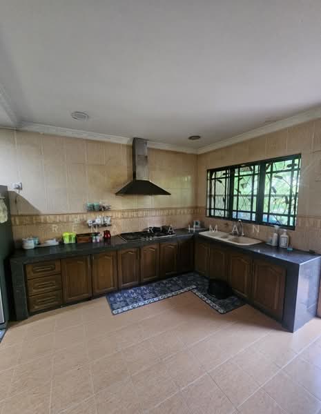 Rumah Teres 2 Tingkat untuk Dijual di Seksyen 8 (Shah Alam) - Rena Rahman - Kitchen - PropertyGuru.com.my
