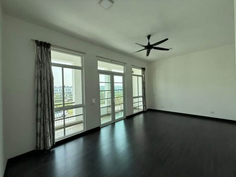 Rumah Teres 2 Tingkat untuk Disewa di Eco Majestic (Semenyih) - Kew . - Living Room - PropertyGuru.com.my