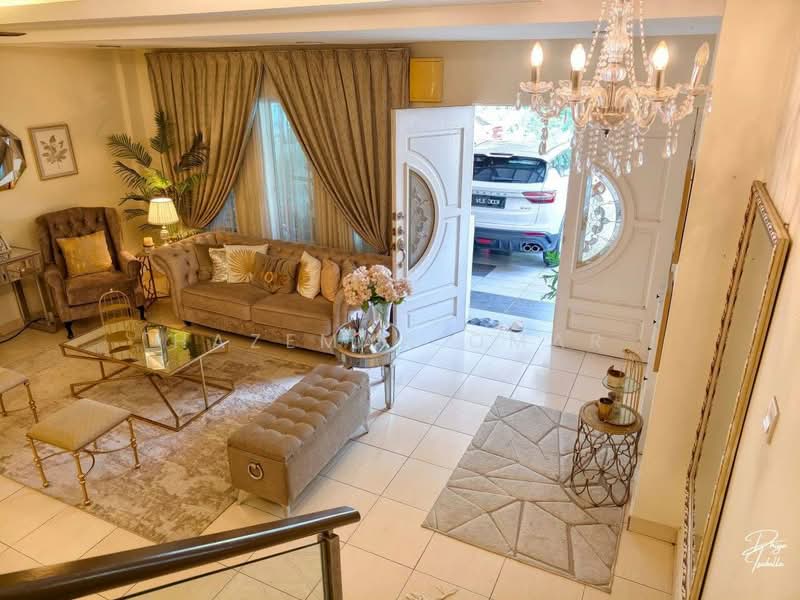 2-storey Terraced House for Sale in Bandar Putera 2 (Klang) - Hazeman Omar - Living Room - PropertyGuru.com.my