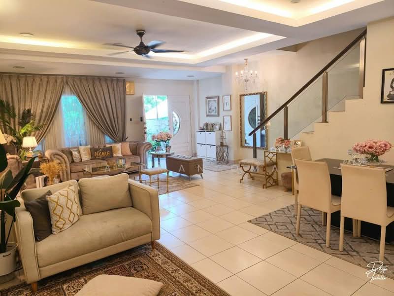 2-storey Terraced House for Sale in Bandar Putera 2 (Klang) - Hazeman Omar - Living Room - PropertyGuru.com.my