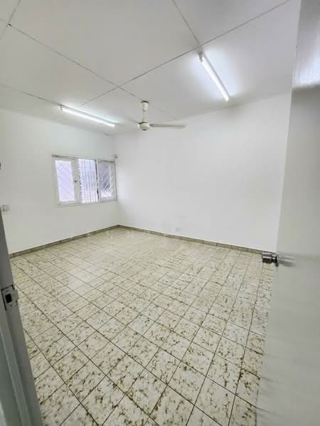 Semi-Detached House for Sale in Taman Pelangi (Johor Bahru) - Jennie Ooi - Interior - PropertyGuru.com.my