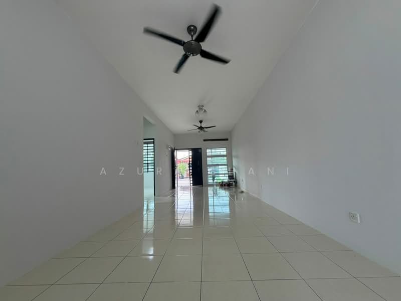 Rumah Berkembar untuk Dijual di Sungai Petani (Kedah) - Azura Ghani - Living Room - PropertyGuru.com.my