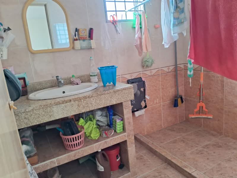 Townhouse for Sale in Rawang (Selangor) - Elvin Soh - Bathroom - PropertyGuru.com.my
