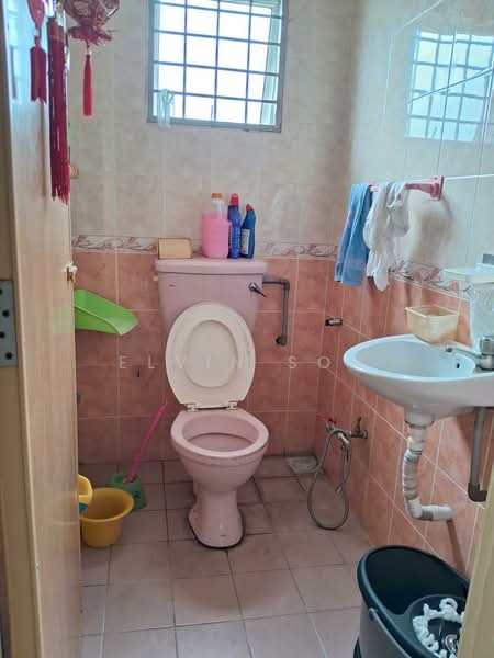 Townhouse for Sale in Rawang (Selangor) - Elvin Soh - Bathroom - PropertyGuru.com.my