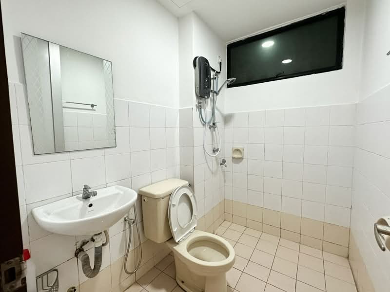 Condominium for Rent at Cyberia Smart Homes - Rohani Daud - Bathroom - PropertyGuru.com.my