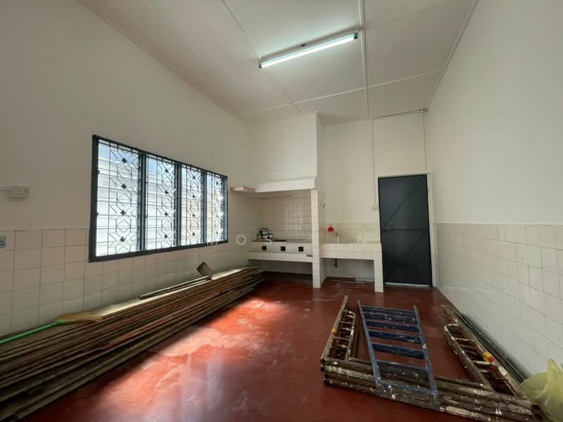 Semi-Detached House for Sale in Jelutong Timur (Jelutong) - Amos Sin - Kitchen - PropertyGuru.com.my