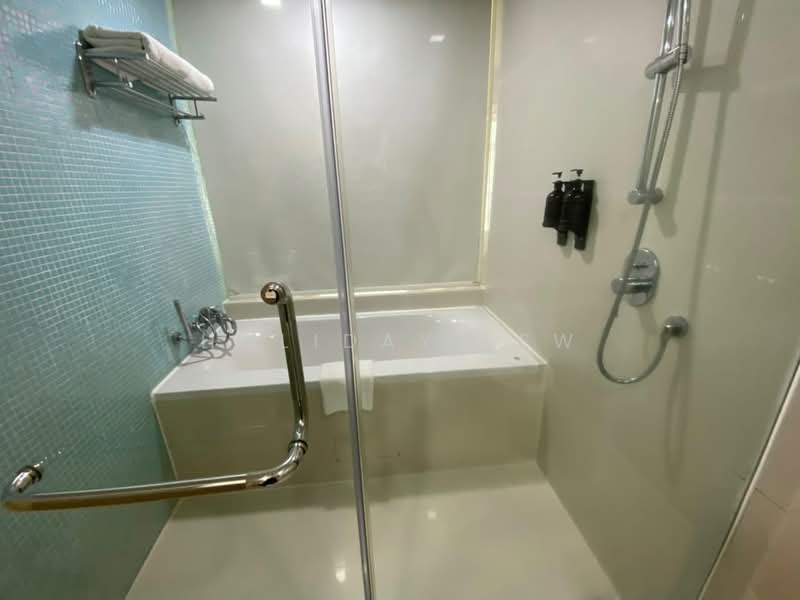 Service Residence for Rent at Cormar Suites (Fraser Place (Lot 163)) - Holiday Lew - Bathroom - PropertyGuru.com.my