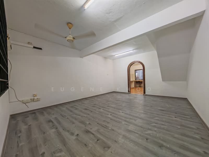 Rumah Teres 2-Tingkat untuk Dijual di Taman Desa Cemerlang (Ulu Tiram) - Eugene Khoo - PropertyGuru.com.my