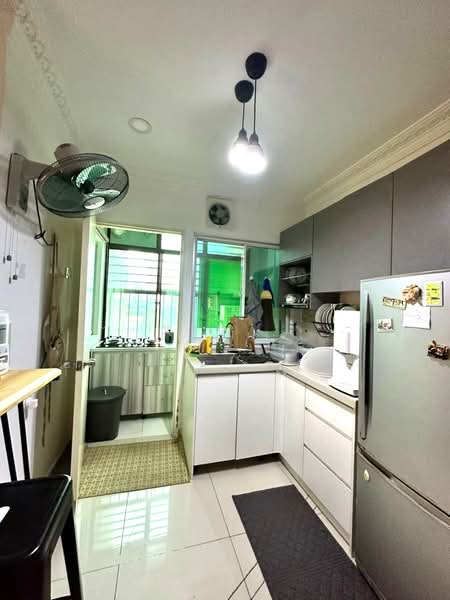Pangsapuri untuk Disewa di Putra Suria Residence - Kew . - Kitchen - PropertyGuru.com.my