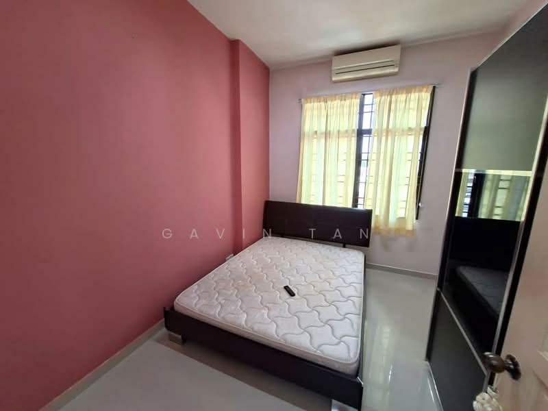 Pangsapuri untuk Dijual di Taman Seri Perak - Gavin Tan - Bedroom - PropertyGuru.com.my