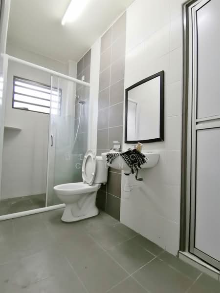 Rumah Teres 2 Tingkat untuk Dijual di Taman Desa Rishah Indah (Ipoh) - Derrick Chung - Bathroom - PropertyGuru.com.my