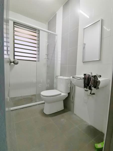 Rumah Teres 2 Tingkat untuk Dijual di Taman Desa Rishah Indah (Ipoh) - Derrick Chung - Bathroom - PropertyGuru.com.my